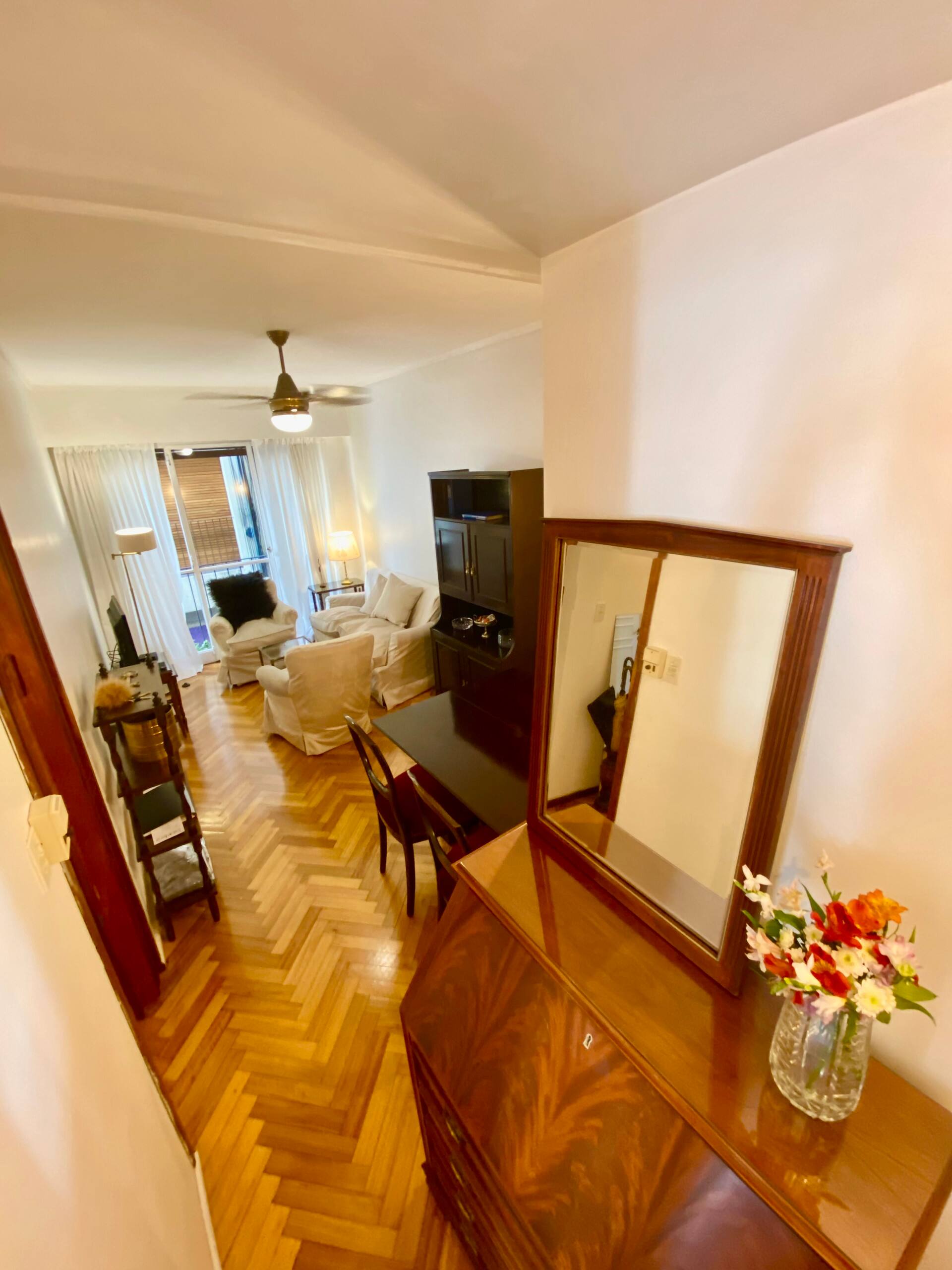 Three-room apartment in Retiro near museums and theatres