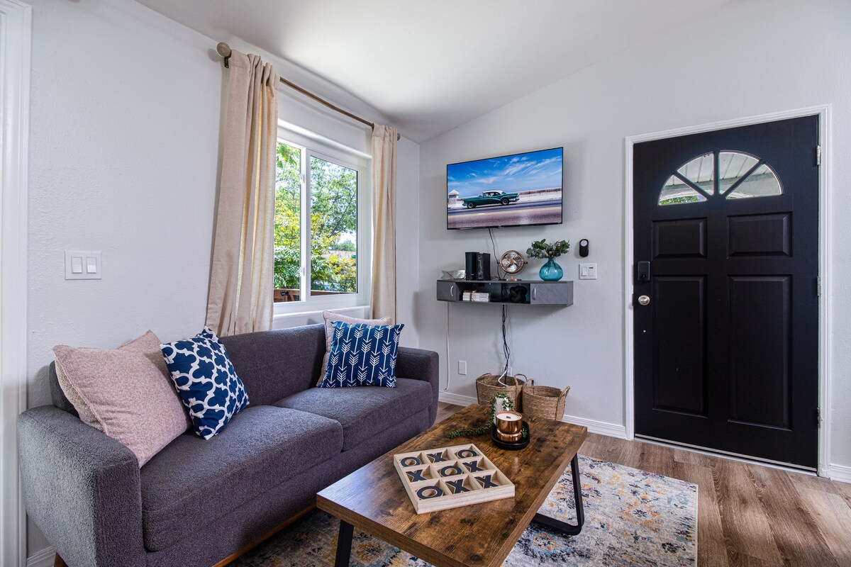 הספה הנפתחת מוחלפת בספה נפתחת חדשה לגמרי. 