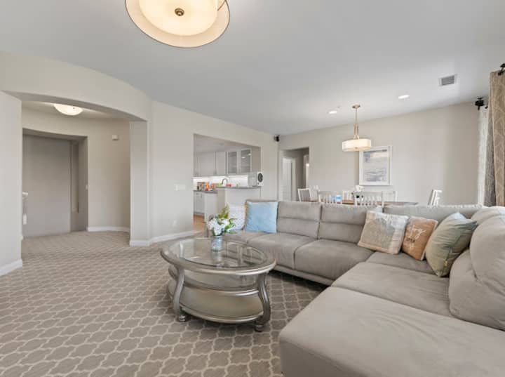#912门禁社区 Condo 2b2b - Irvine, CA
