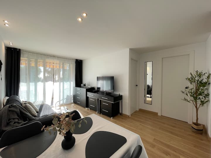 Flat With Pool In Sitges - Vilanova i la Geltrú
