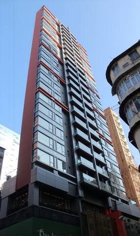 Luxury 2.5 rooms apartment in Austin station 二百萬豪裝 gallery image 3