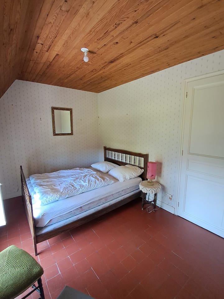 Dhomë gjumi 2