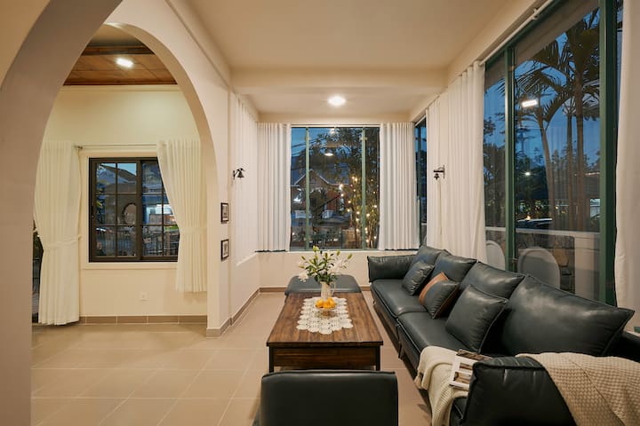 Casa Villa - Charming Symphony In Dalat Center - Vietnam