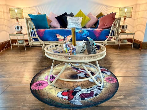 Top performing Airbnb: Comfy Spiritual House 3BR •Self Check-In• in Brooklyn Centre