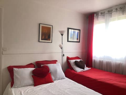 30 minutes from Notre Dame de Paris and Disneyland Paris