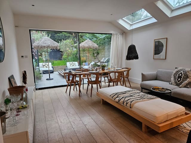 Entire flat in Greater London with large garden