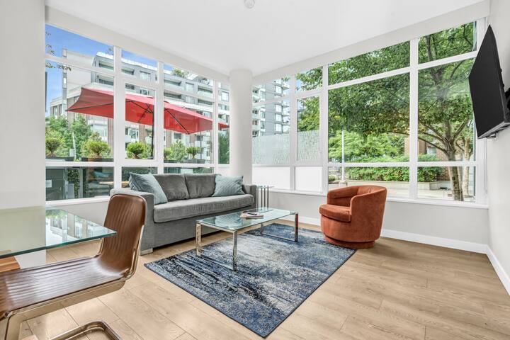 Location! Modern Urban Oasis with King Size Beds