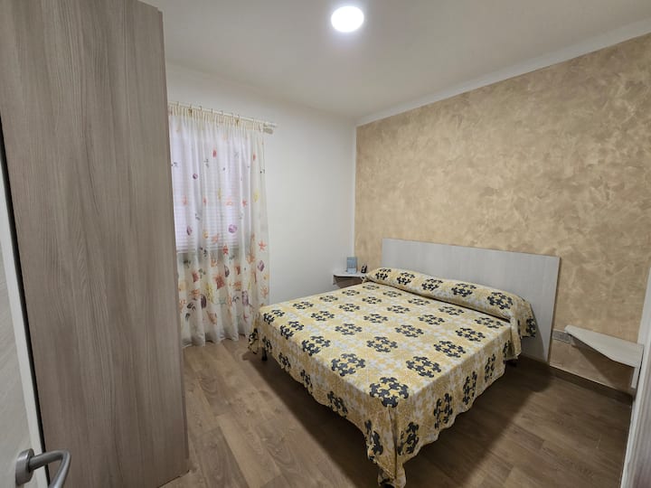 საძინებელი 1