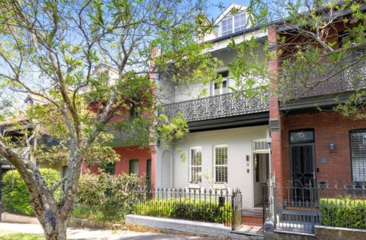 Your Bondi Retreat! gallery image 3