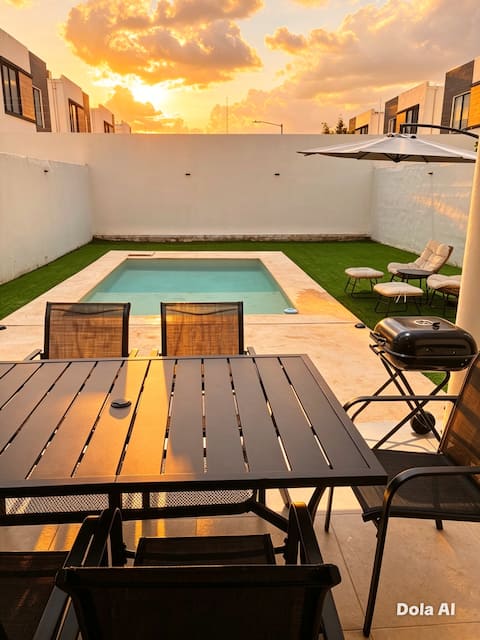 Angeles: Spacious House with Pool in Conkal Yuc.