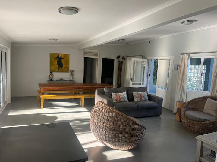 Comfortable Getaway House - Kenton-on-Sea