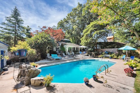 Pool Palace_ PremiumOutlets_Rt42