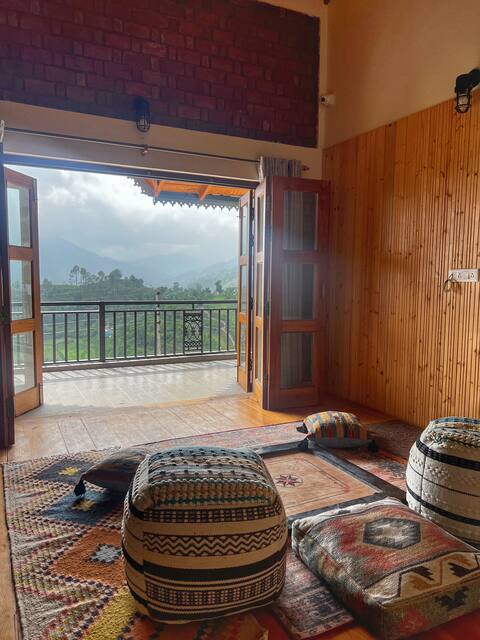 3+1 BR Lux Lake View Villa in Bhimtal-Oak Shadow