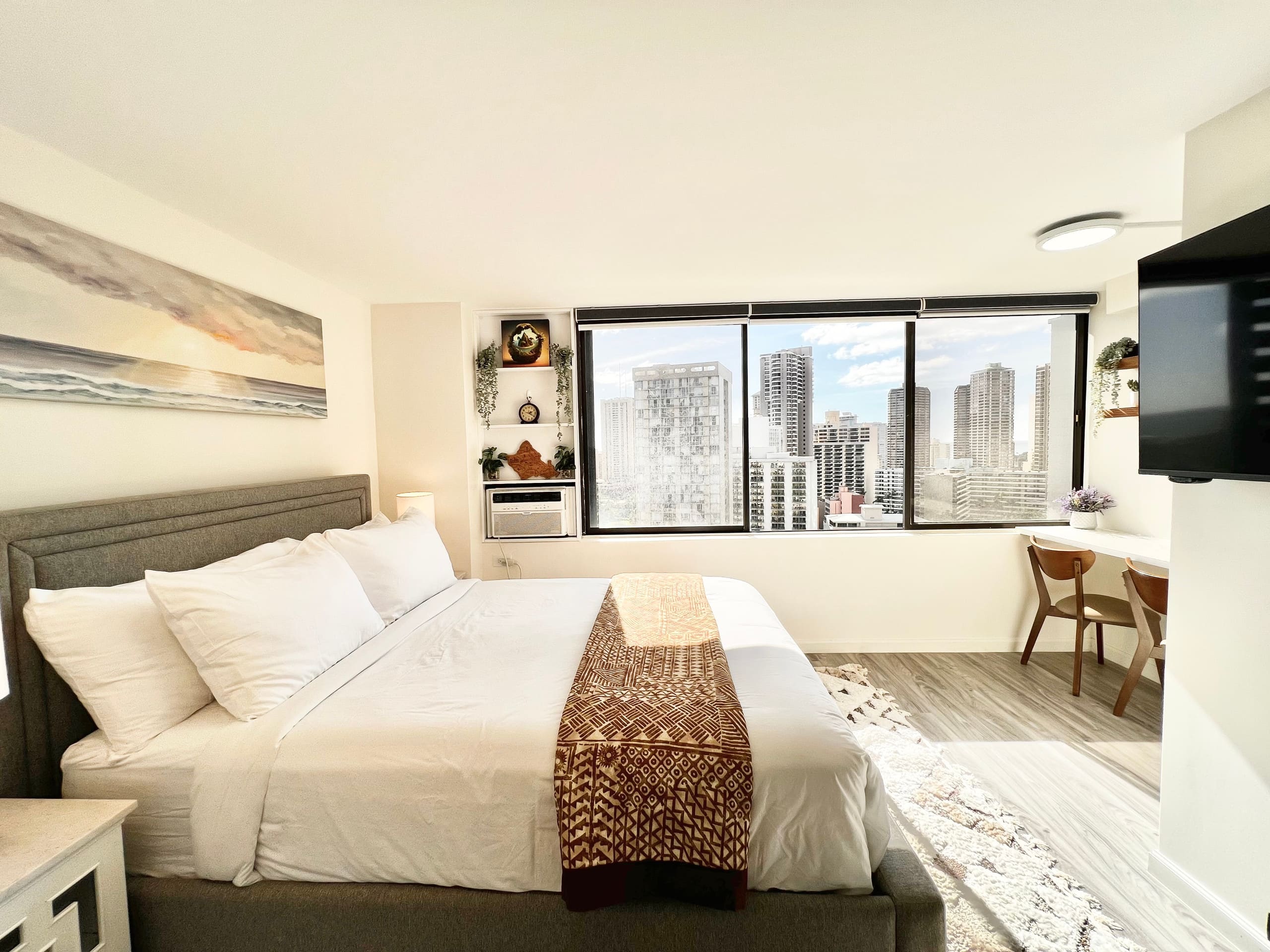 Condo in Honolulu · ★4.92 · 1 bedroom · 1 bed · 1 bath - Image 5