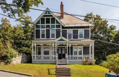 Victorian on the Hill