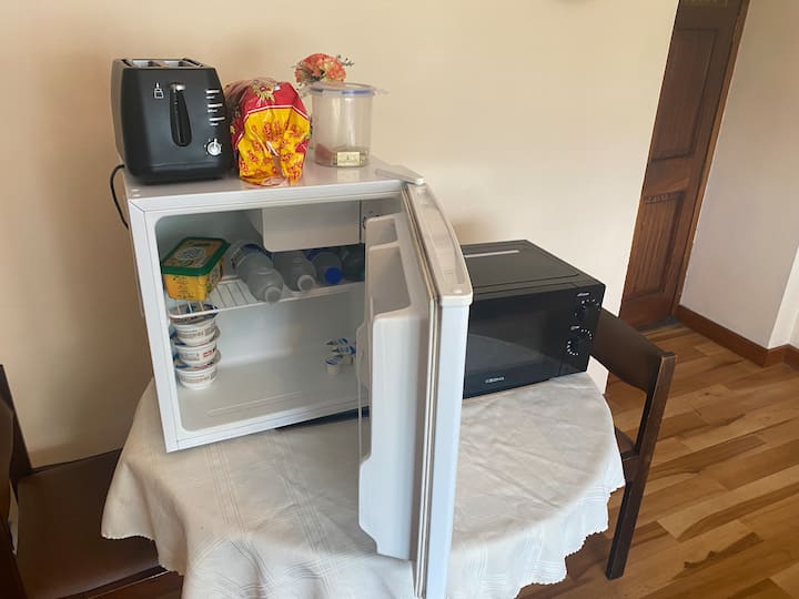 Quiet Twin Room En-suite With Breakfast - Cashel