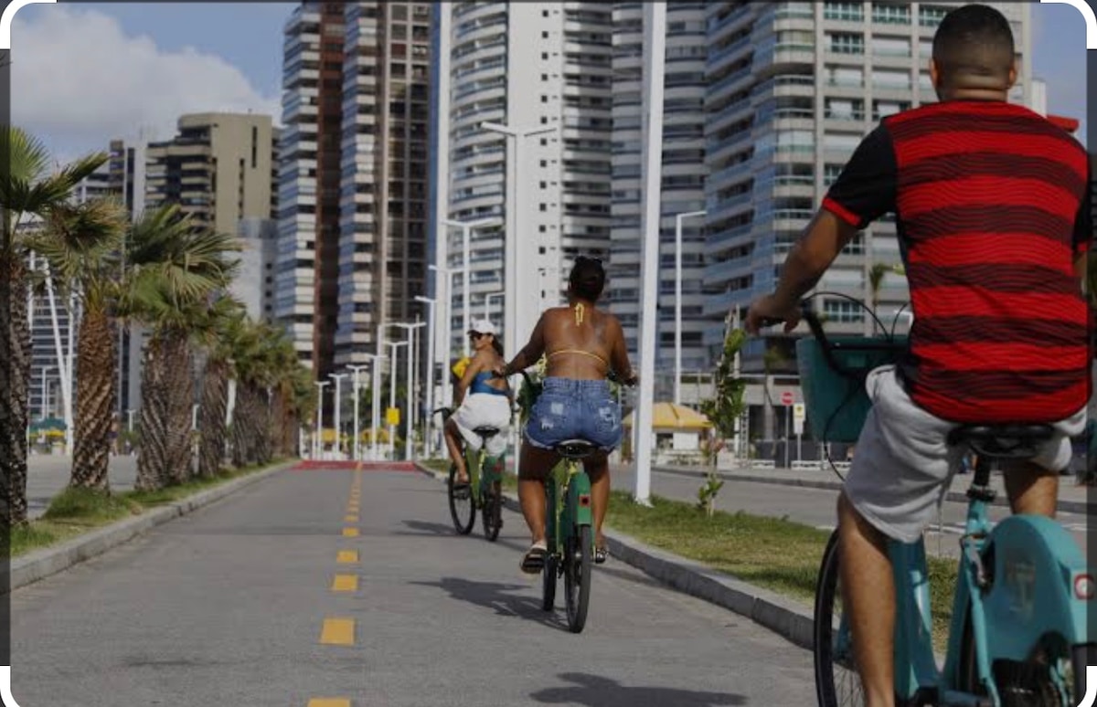 Foto do anúncio de Ap. compacto e completo próximo a Beira Mar. em Mucuripe, Fortaleza