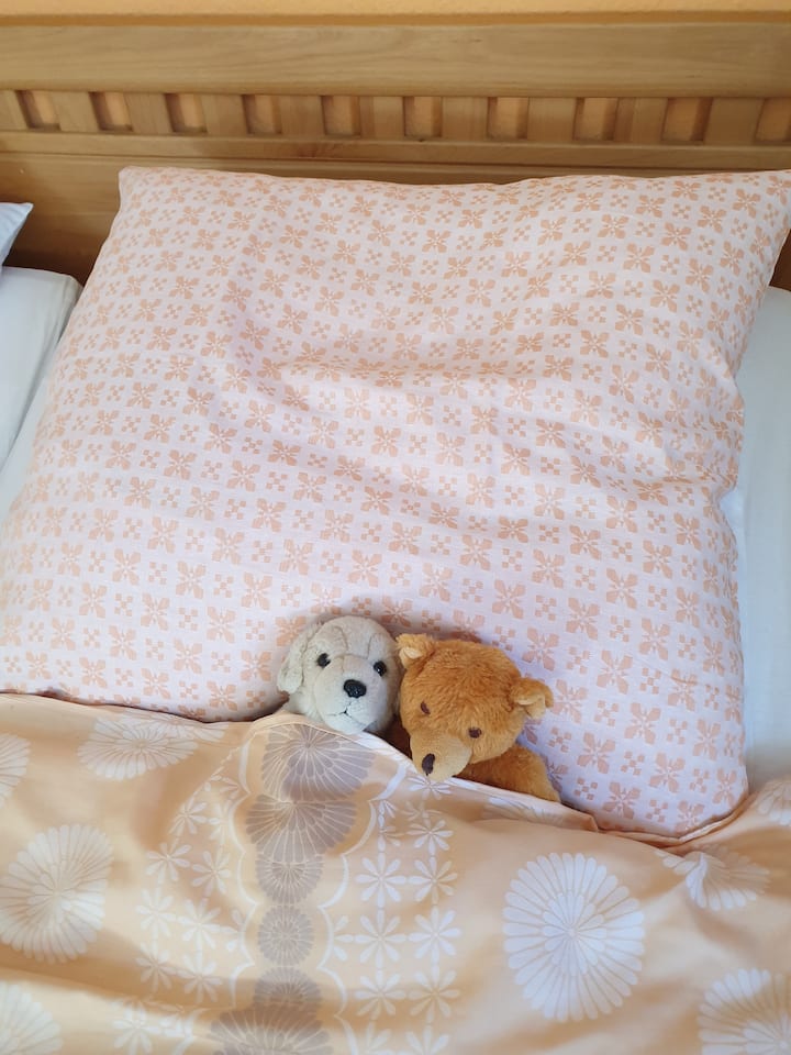 The two spaces have snuggled up before.