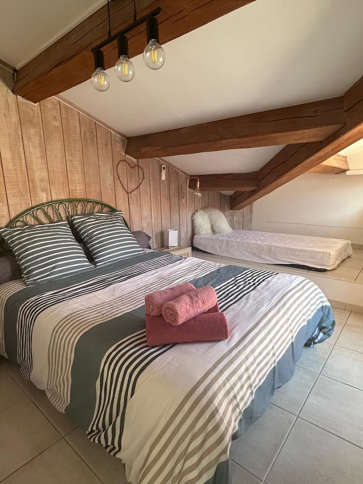 საძინებელი 1