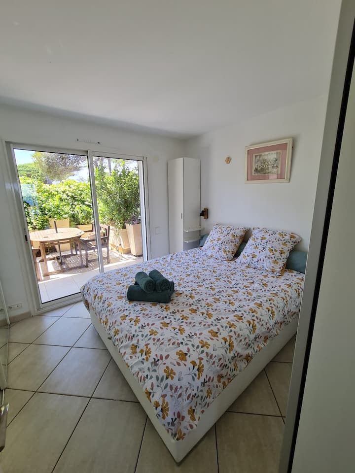 საძინებელი 2