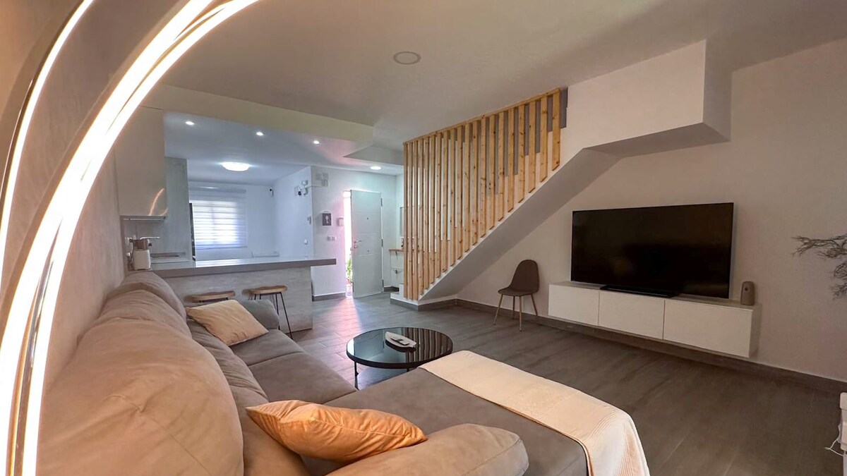 Top Airbnb: House in Islantilla Golf with a swimming pool and garden. à Isla Cristina