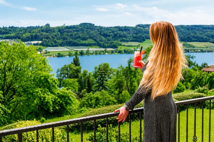 Panoramic Lake View | Sauna | Massage | BBQ |