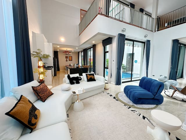 曼谷市中心七卧室独栋豪华泳池别墅