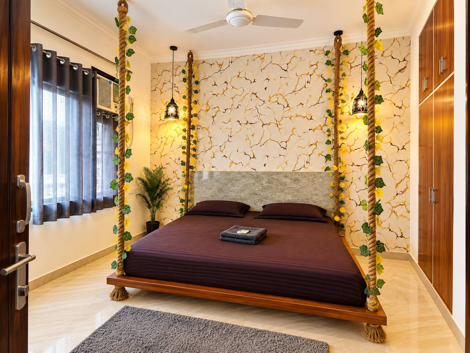2BHK Thehrav Homestay / Max Hospital / IGI Airport