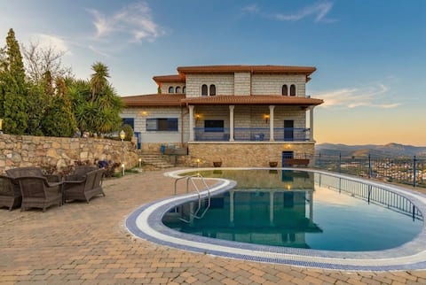 Mansion with 5 bedrooms, Jacuzzi at 40° + Paddle tennis