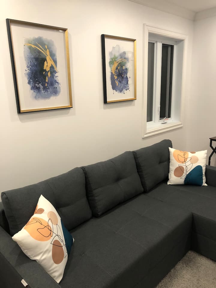 Confort & Luxueux Logement - 2 Ch- 5min Place Bell - モントリオール