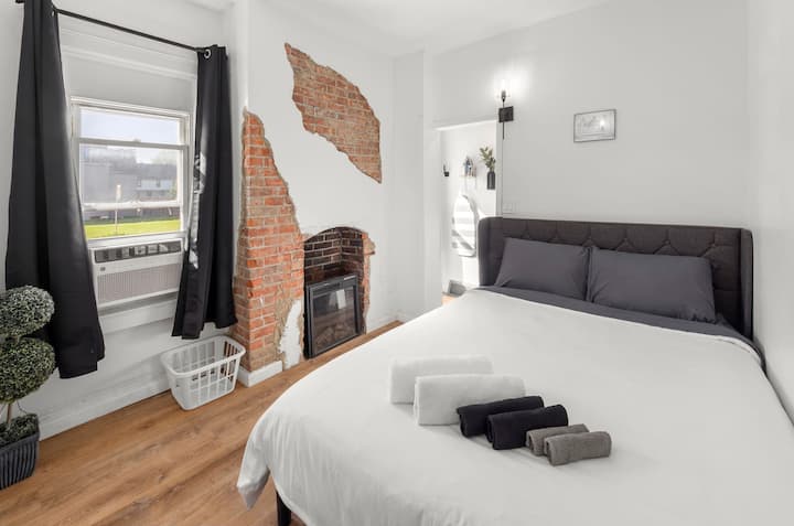 Спална соба во единица Б
(еднособен објект)
