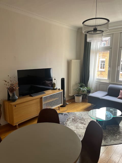 Erfolgreiche Airbnb-Immobilie: Cozy old building apartment in Stuttgart