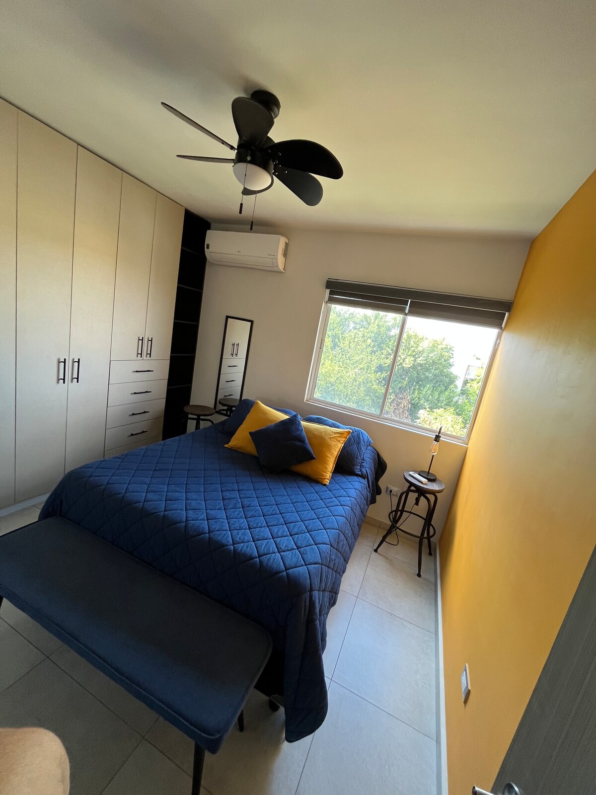 საძინებელი 1