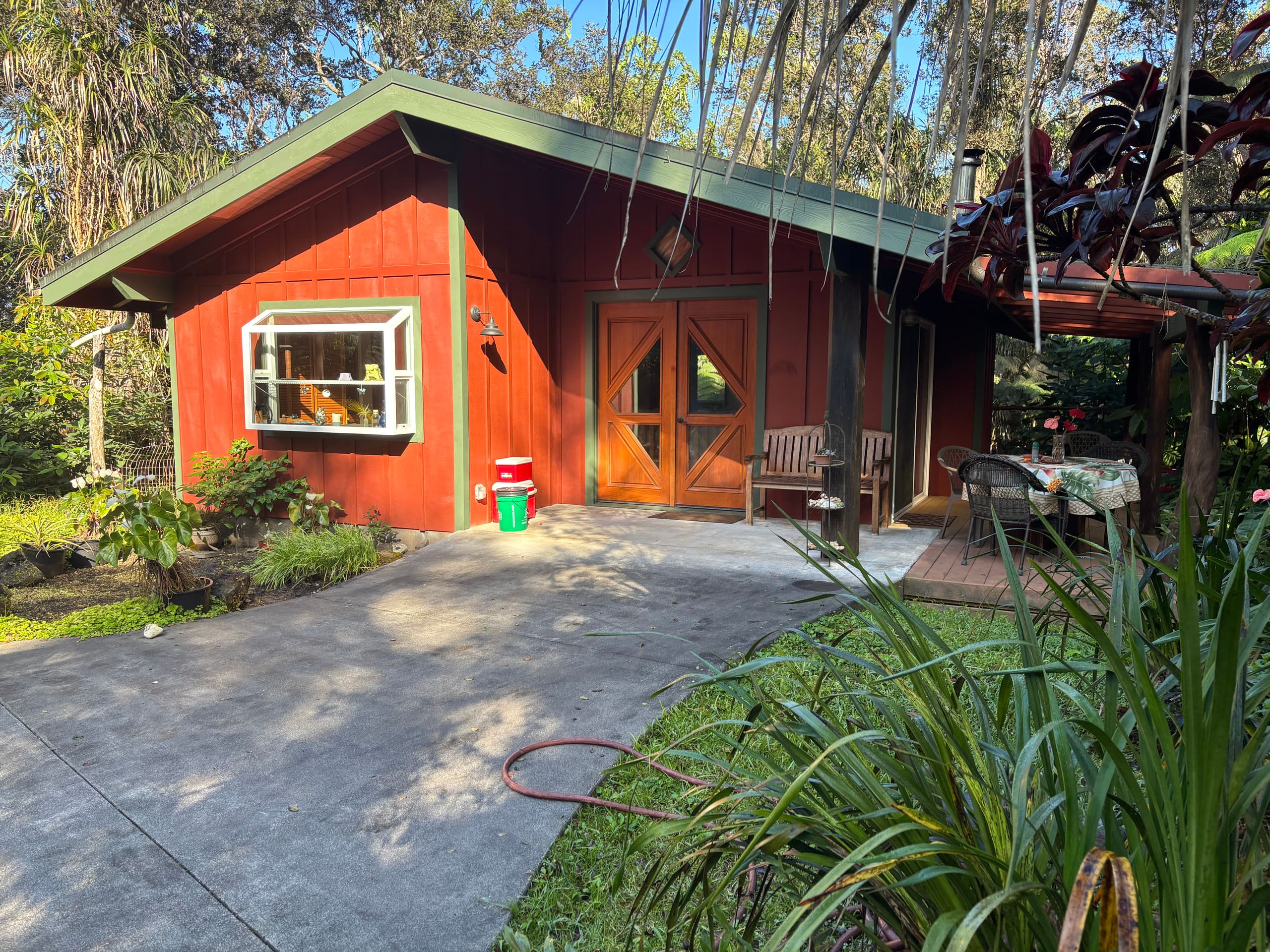 Foster's Ohia Hale - Image 1