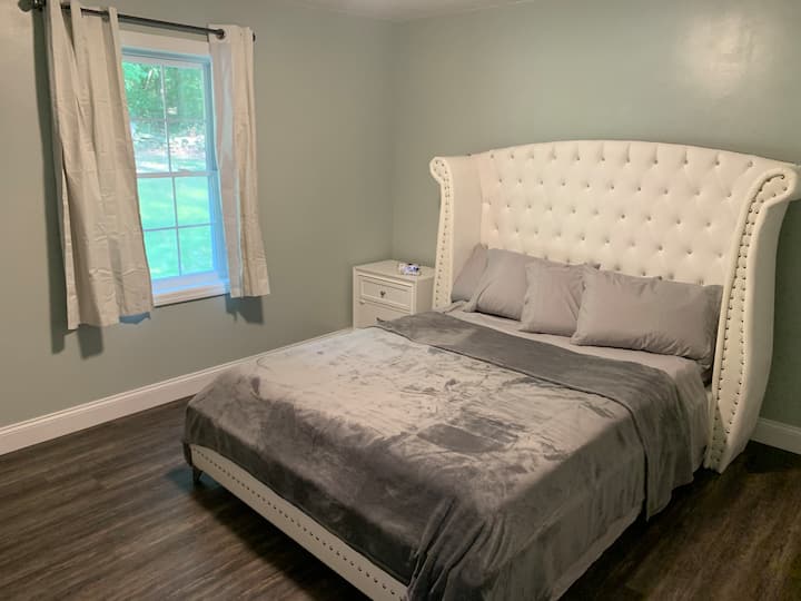 საძინებელი 1