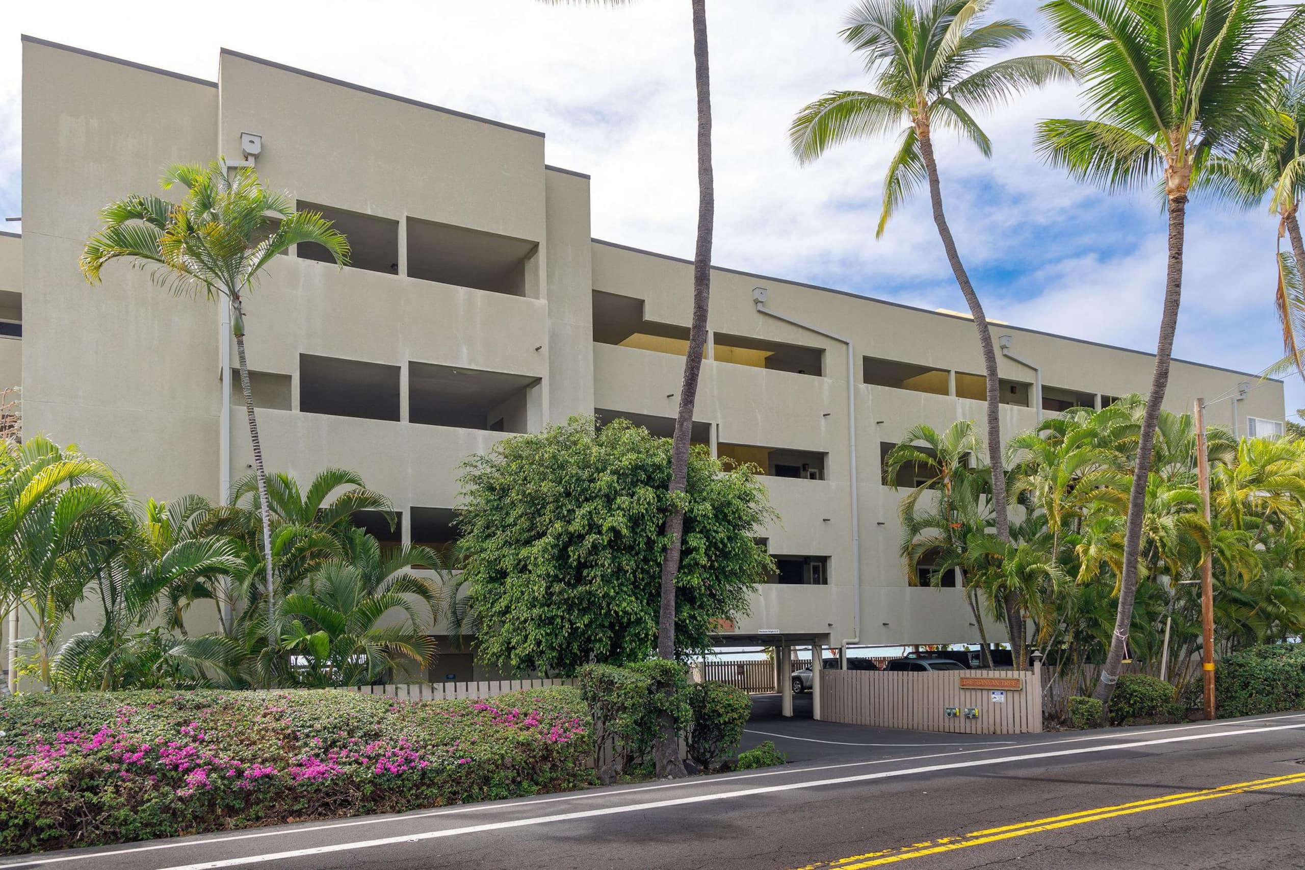 Condo in Kailua-Kona · ★4.63 · 1 bedroom · 1 bed · 2 baths - Image 40