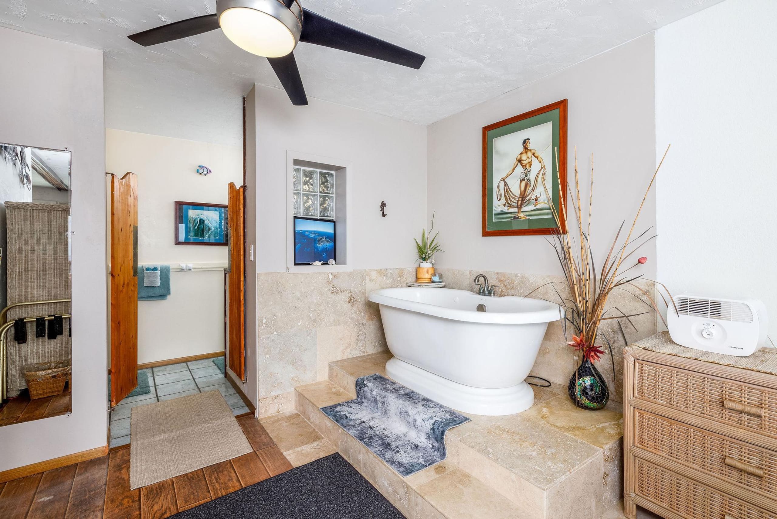 Condo in Kailua-Kona · ★4.63 · 1 bedroom · 1 bed · 2 baths - Image 16