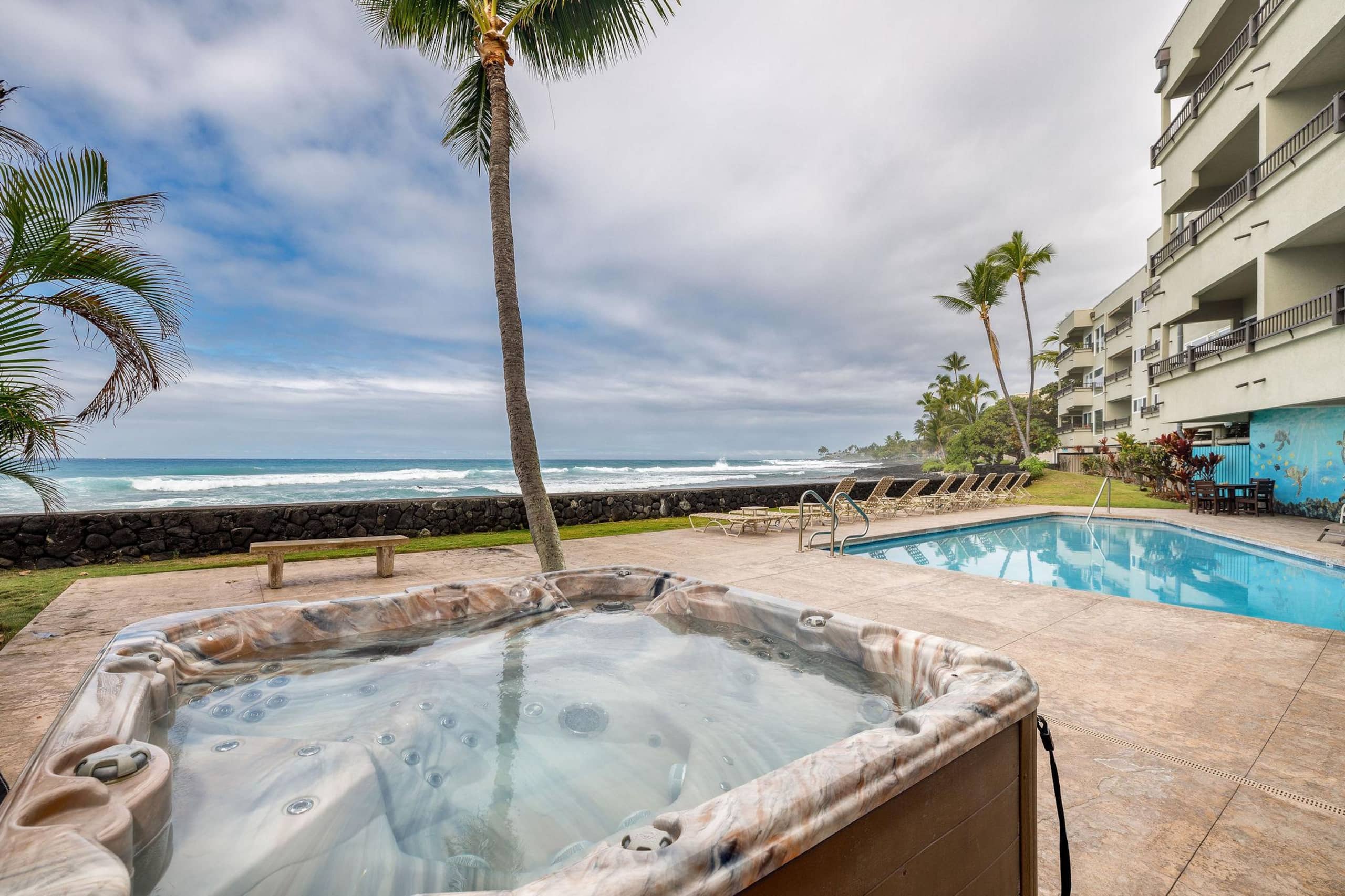 Condo in Kailua-Kona · ★4.63 · 1 bedroom · 1 bed · 2 baths - Image 31