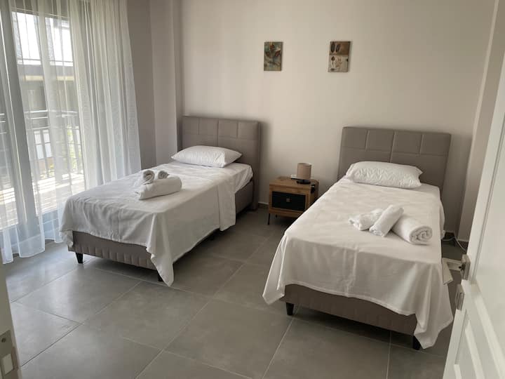 غرفة النوم 2