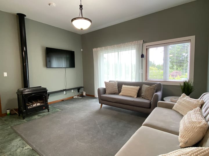 6br King |Cozy Spacious |Sleeps 14 - Cultus Lake
