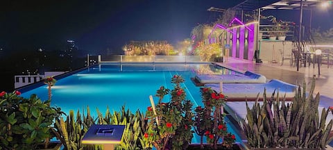 Luxury Hotel w/ Pool & Breakfast