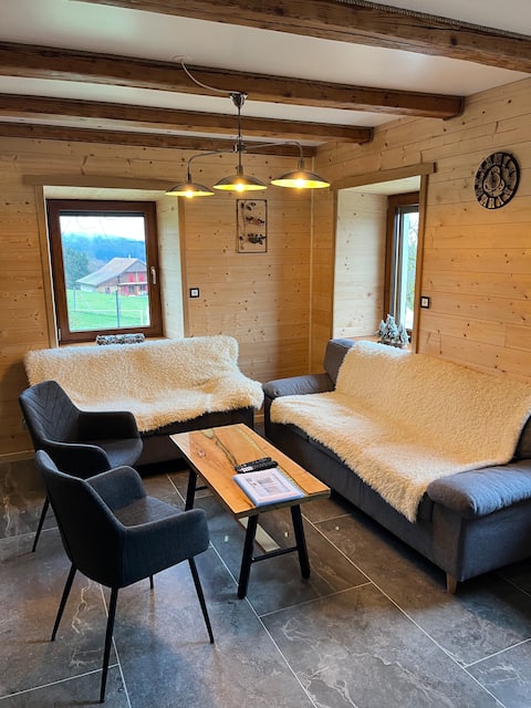 Top performing Airbnb: 4* Country Gîte Accommodates 9 people La ferme du Faye in Territoire De Belfort