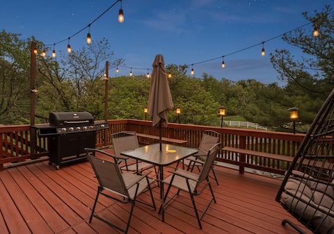 Spacious 3BR Townhouse with Balcony & Gym