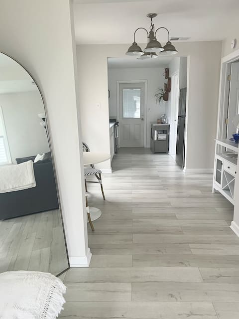 Little Cottage in the City