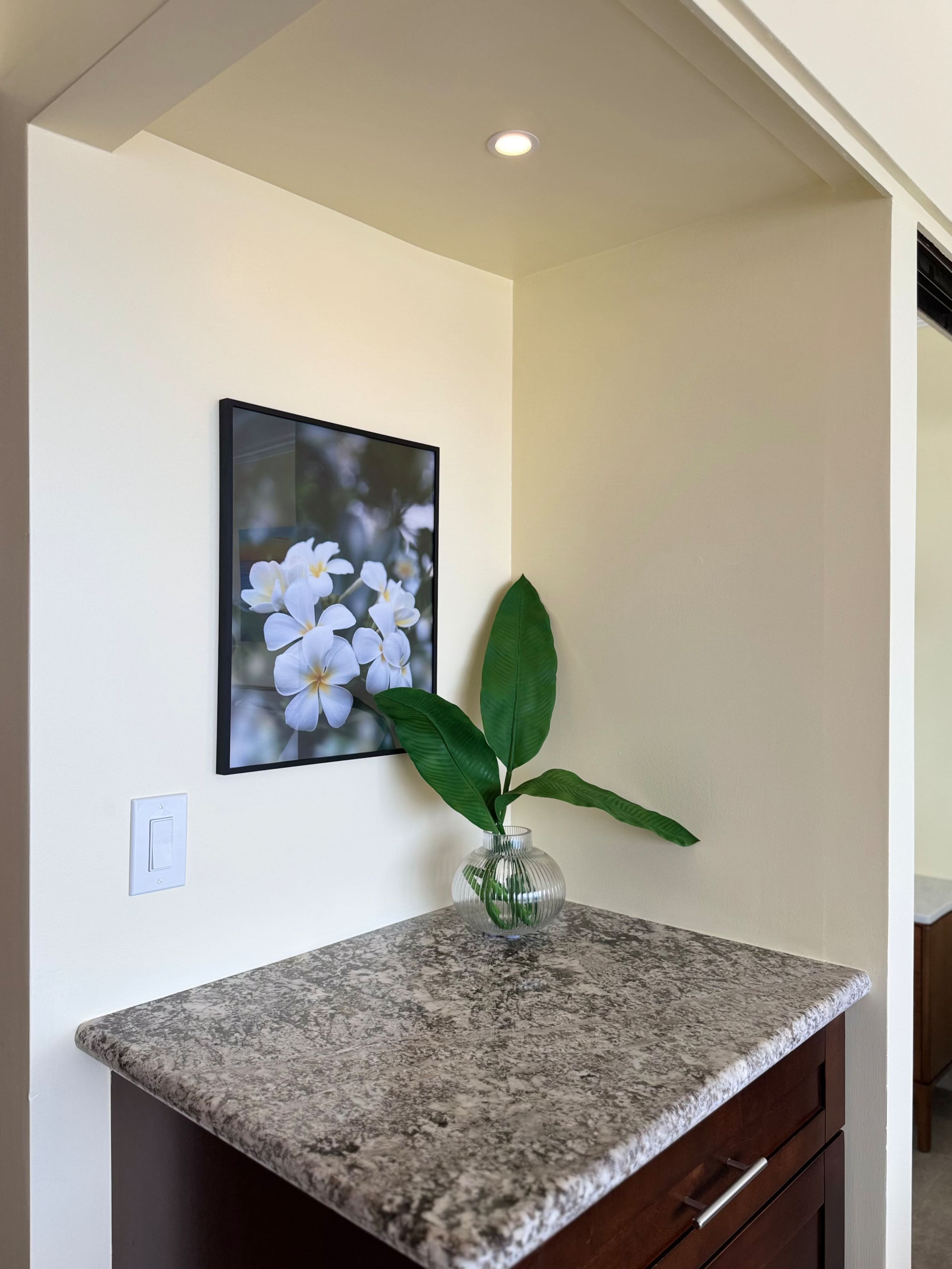 Condo in Honolulu · ★4.88 · 1 bedroom · 2 beds · 1 private bath - Image 20