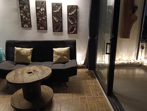 Top performing Airbnb: Studio Apartment in Aranjuez, 4 minutes from the Tricentenario Metro station in Aranjuez