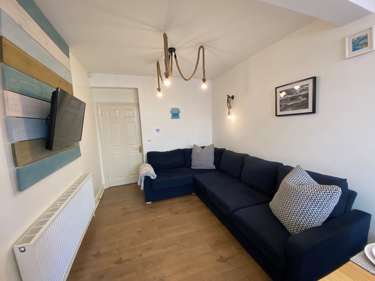 Top Airbnb: Flamborough Rock House Sleeps 2 in Flamborough