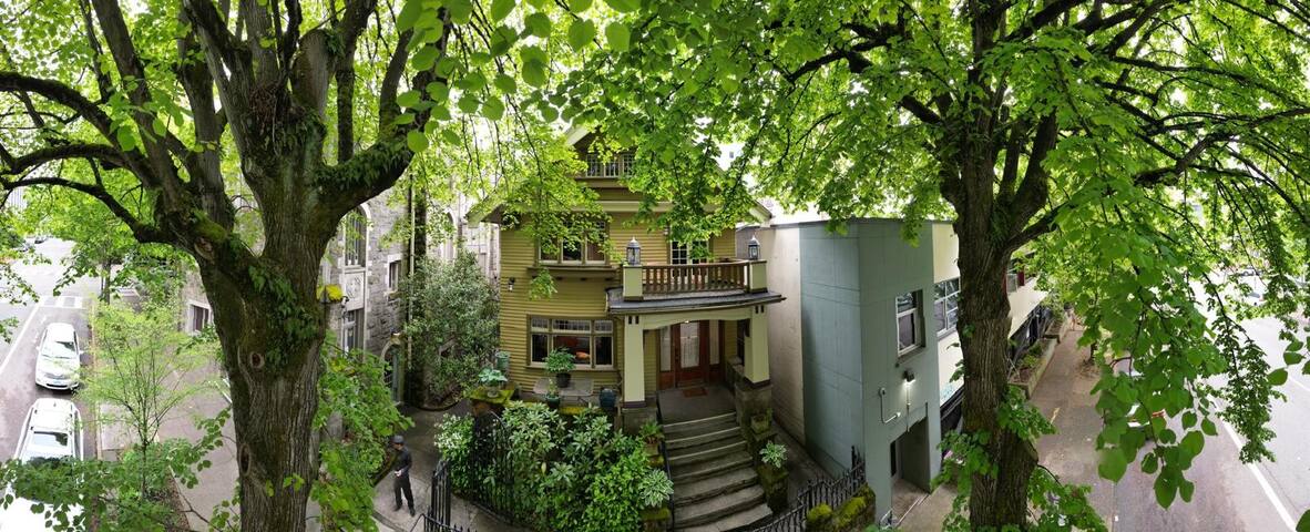 Historic Hafner Haus, 16 guests, Six Private Rooms gallery image 5