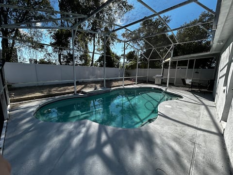 3 bedrooms (4 beds) near UCF/Oviedo