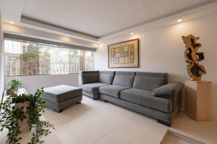 Entire home with 2 bedrooms in Caracas - Bello Apto en Santa Fe Norte Ccs